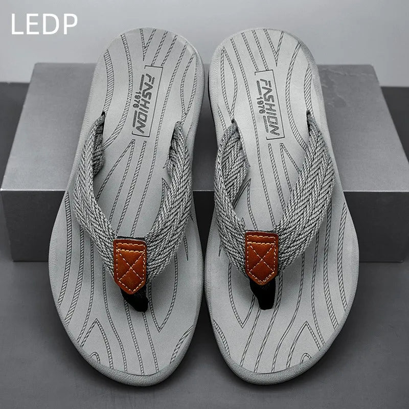 Men's Large Size Slippers Casual EVA Flip Flops Wear-resistant Beach Shoes Fashion Breathable Versatile Comfortable Waterproof