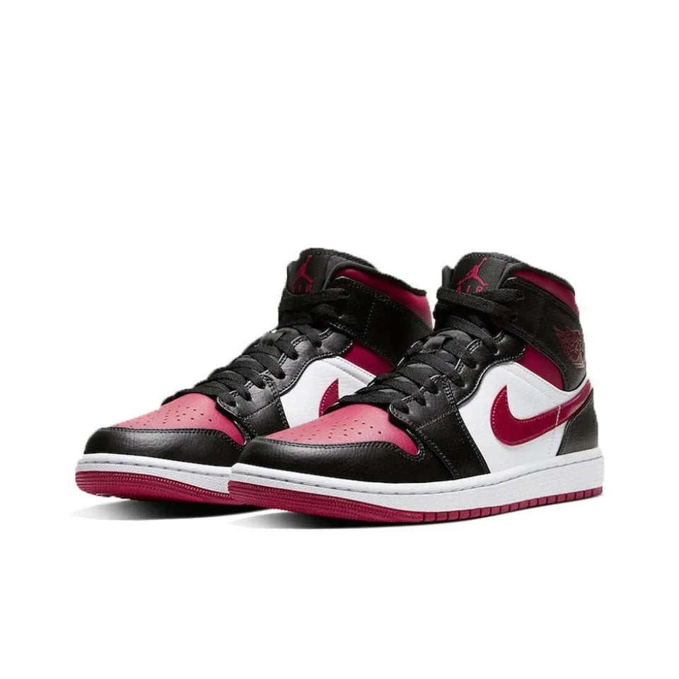 Original Air Jordan 1 Mid 'Chicago' Red and White For Men Classic Retro Basketball Sneakers Shoes 554724-173