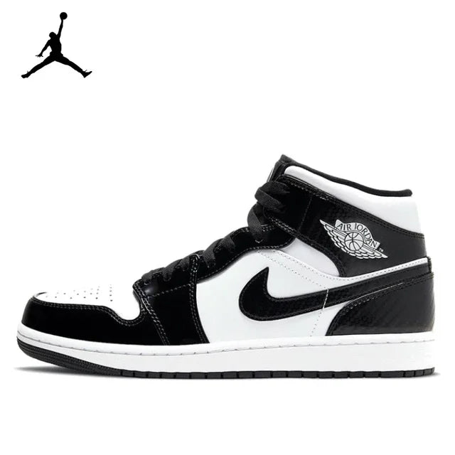 Original Air Jordan 1 Mid 'Chicago' Red and White For Men Classic Retro Basketball Sneakers Shoes 554724-173