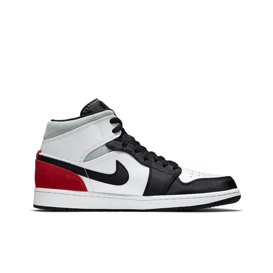 Original Air Jordan 1 Mid 'Chicago' Red and White For Men Classic Retro Basketball Sneakers Shoes 554724-173